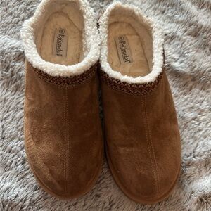Bjorndal Tan Suede Slippers with White Lining